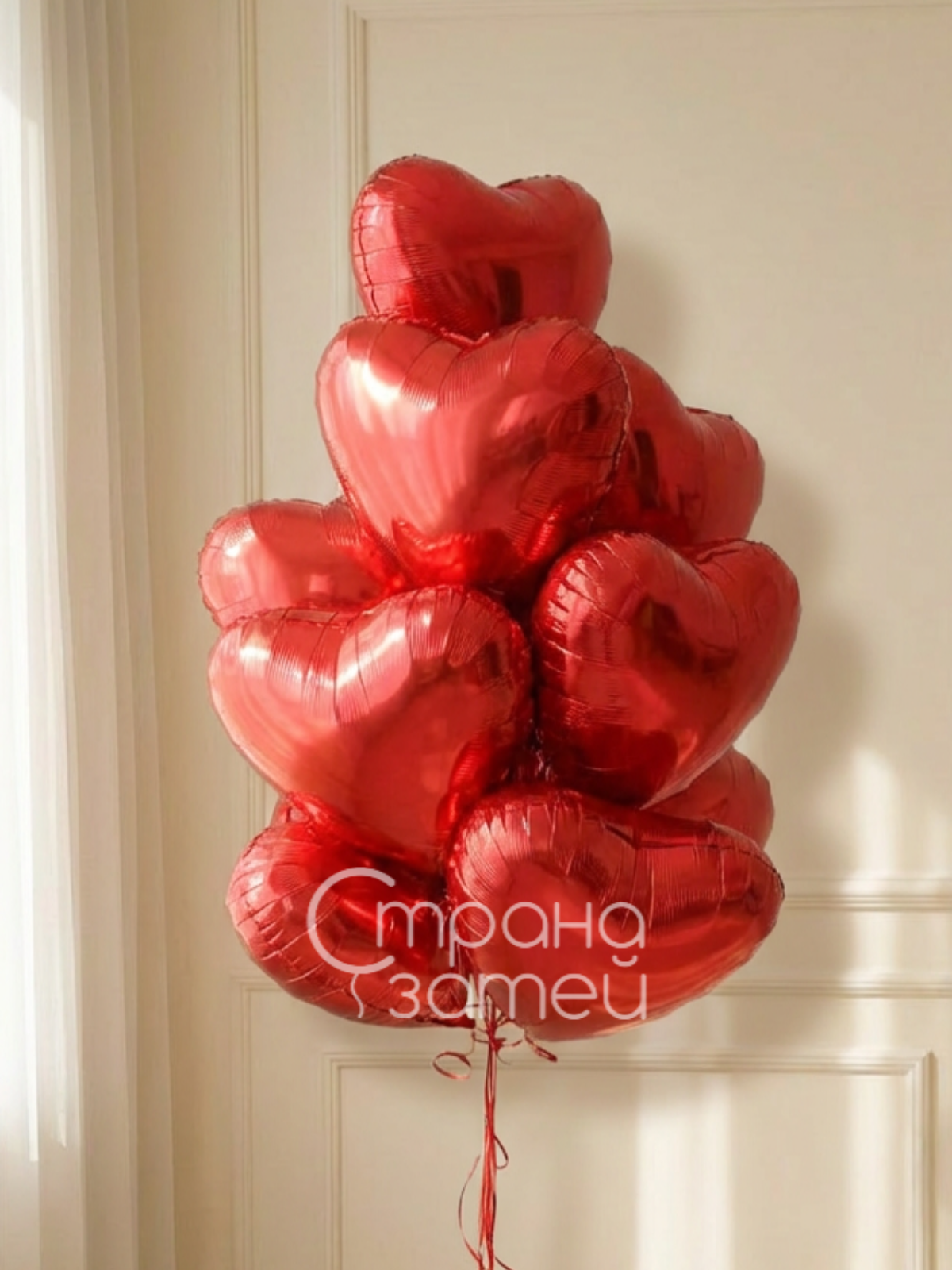 Букет из 10 красных шаров‑сердец, фонтан для романтического оформления в Нижнем Новгороде