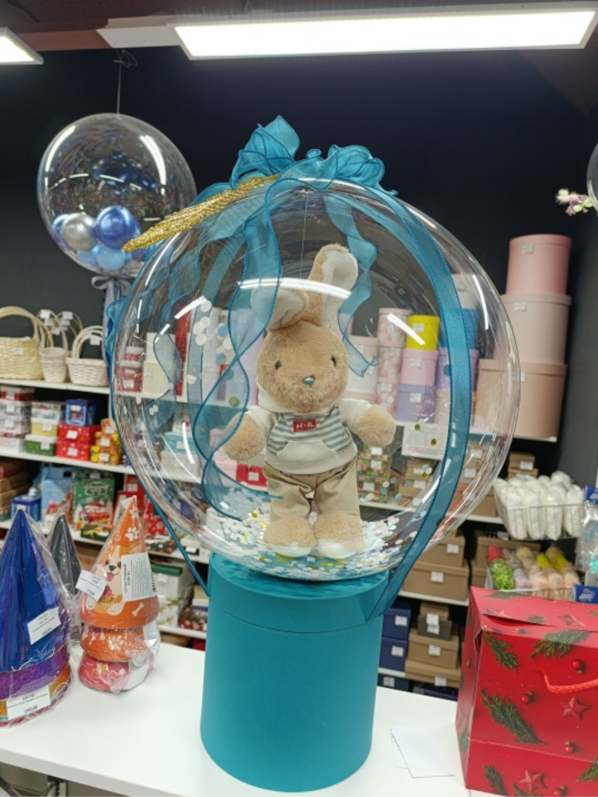 Бабл бокс «Зайка в бирюзе», прозрачный шар с зайкой 35 см на коробке, Нижний Новгород