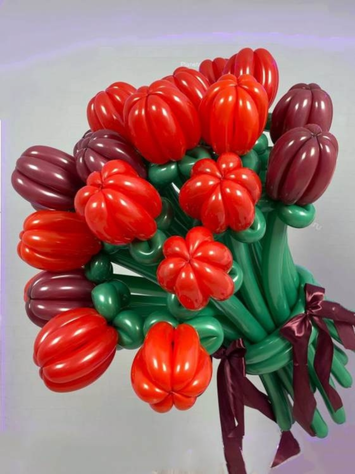 Букет из шаров с тюльпанами для неё на 8 Марта, Нижний Новгород