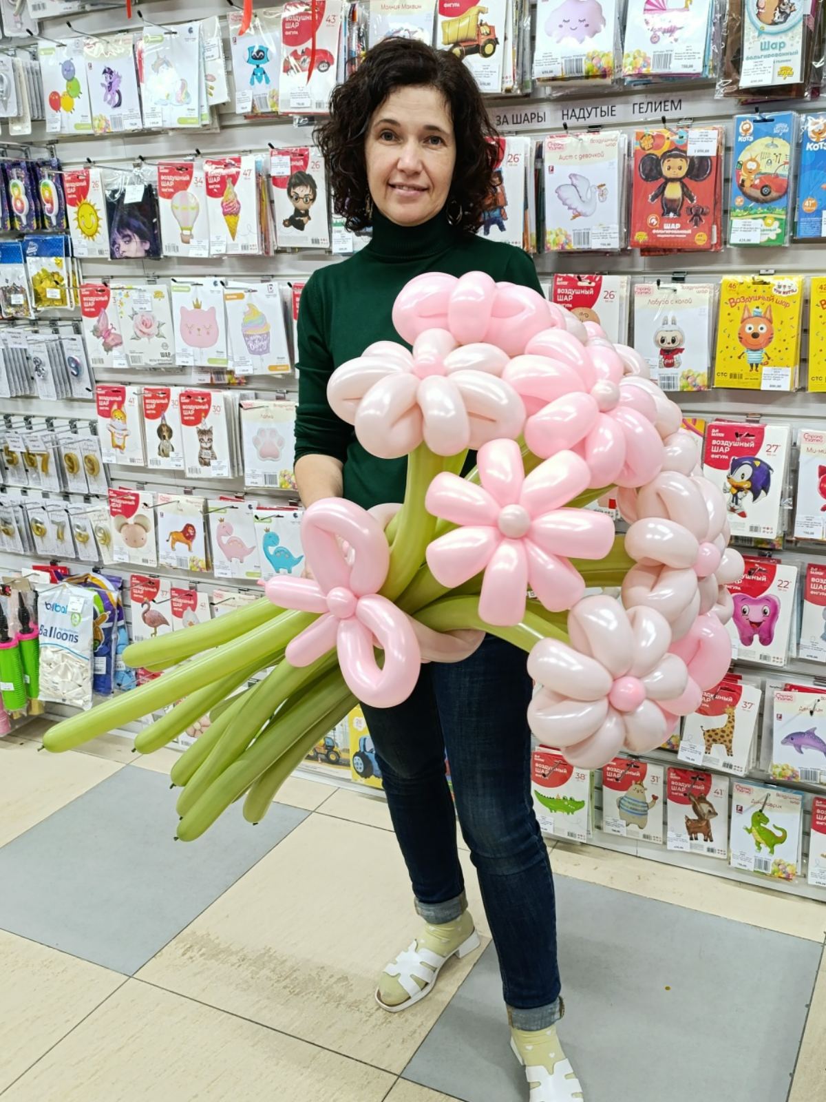 Букет из шаров с ромашками для неё на 8 Марта, Нижний Новгород