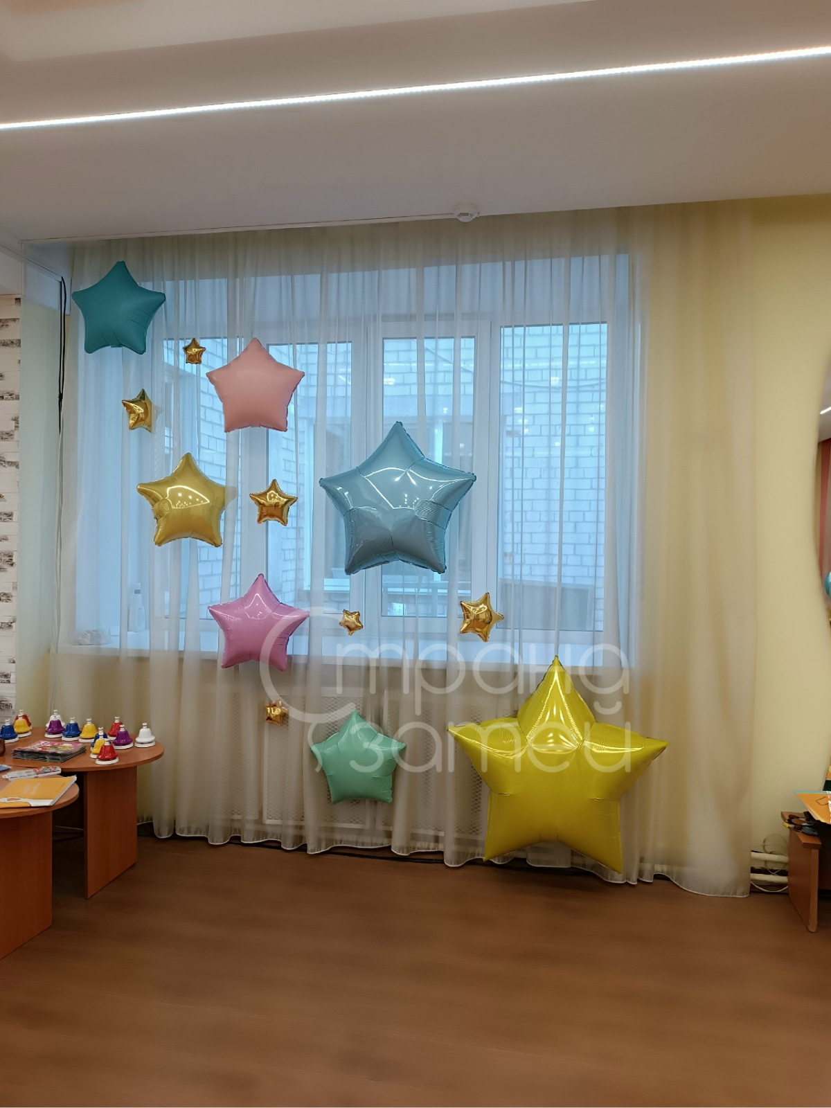 Оформление выпускного в детском саду с гирляндой и звездами, Нижний Новгород